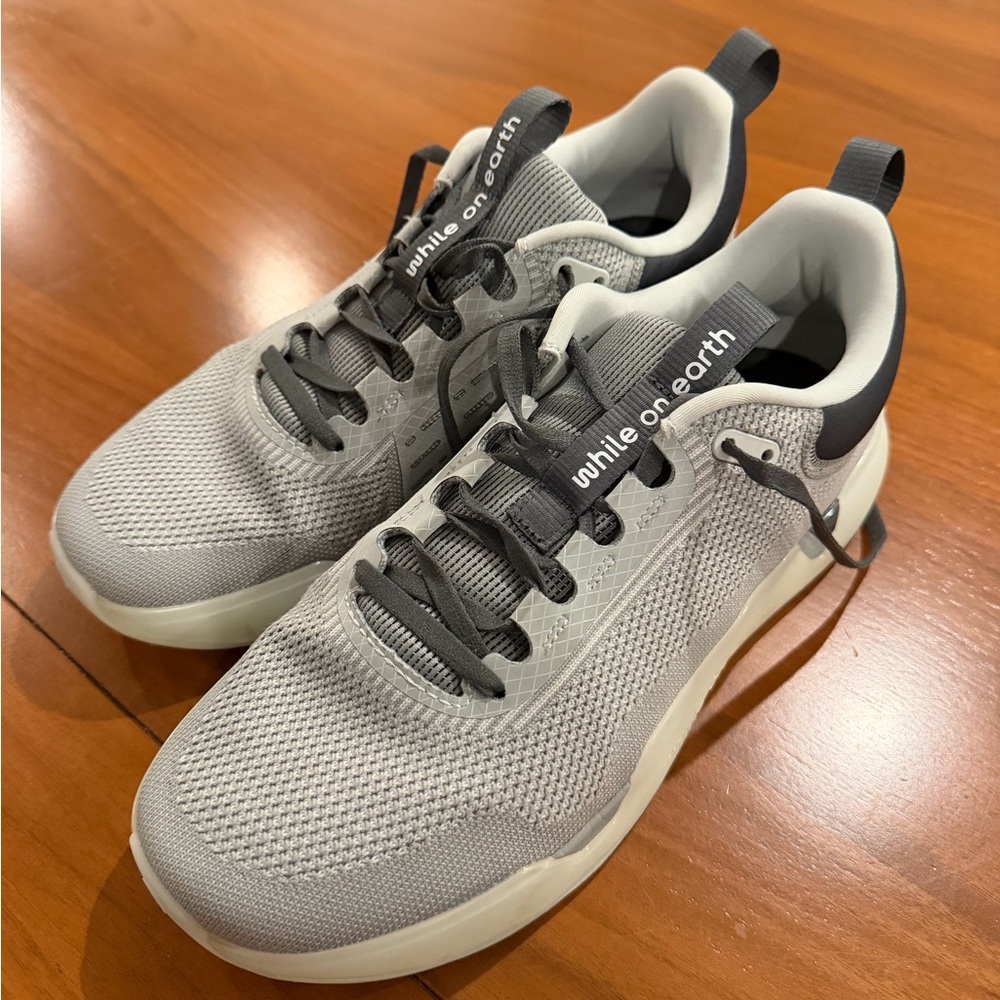 While On Earth Men’s Move Trainer 8.5 M